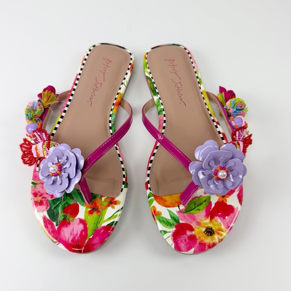 Betsey Johnson Sandals Womens 8 Doloris Floral Beaded Sequin Flip Flop NEW